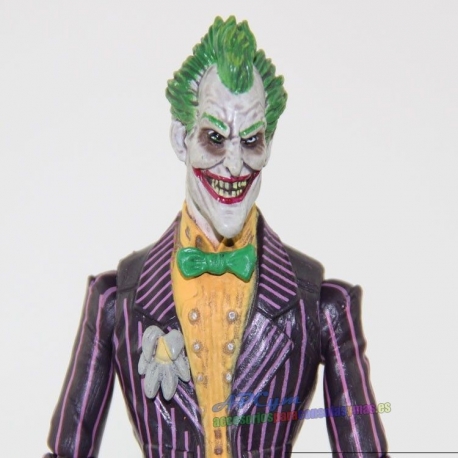 Figura The Joker Batman DC Comics Universe 